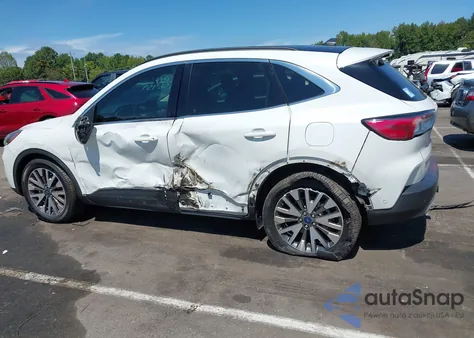 2020 Ford Escape Titanium из США, поврежденный, VIN 1FMCU9J91LUB56754